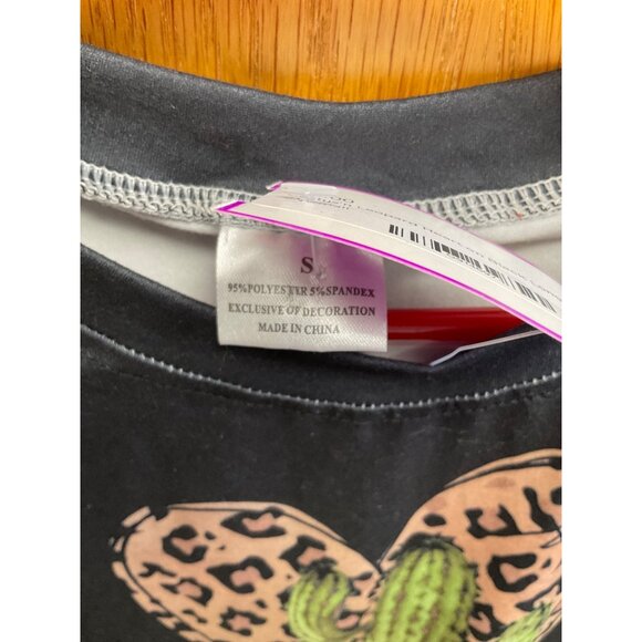 Cactusn Leopard Heart Black Long Sleeve Shirt S 95% Polyester 5% Spandex Made In - Picture 3 of 3